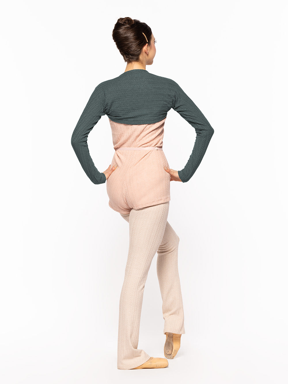 Eleve Dancewear in Oatmeal color Thigh High Leg Warmers Knit full body back view of dancer posing.