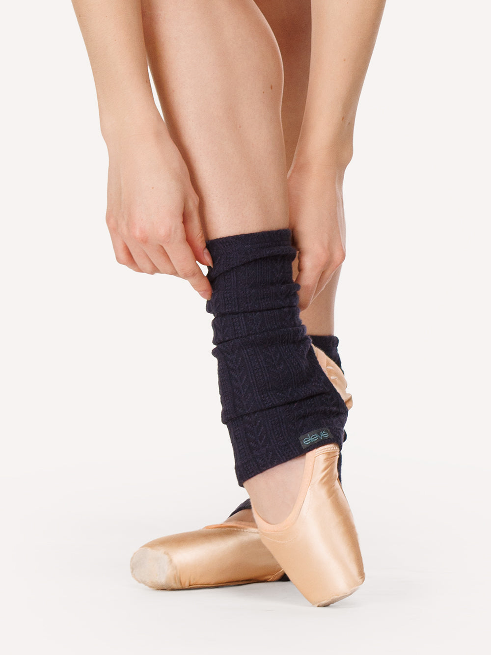  Eleve Dancewear Stirrup Ankle Warmers Knit in Dark Navy color, close ankle view