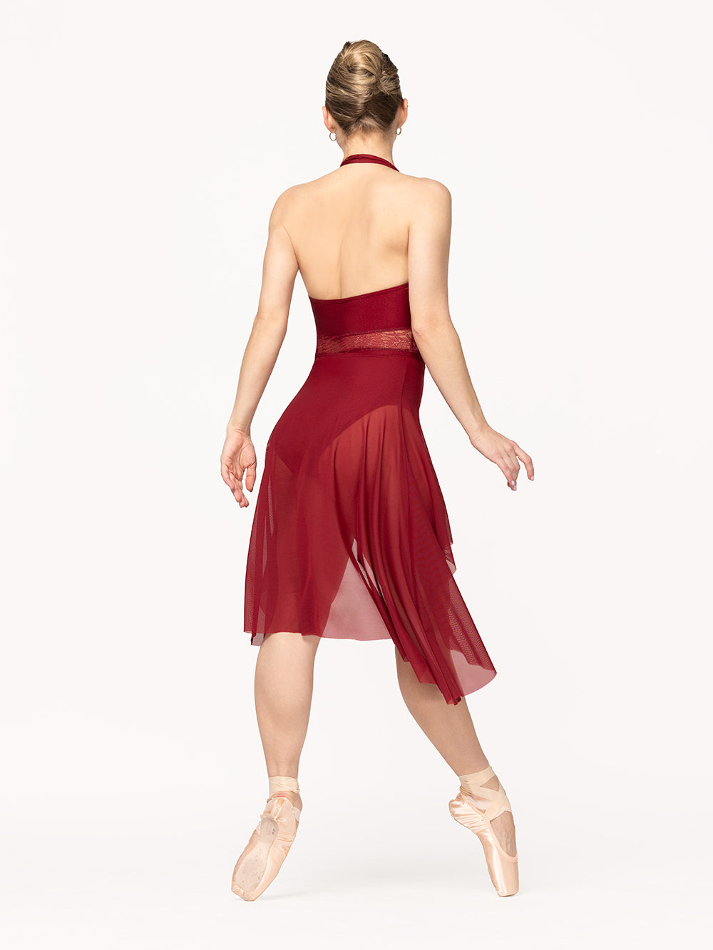 Eleve Dancewear Dragonfly Short Skirt Kids in Garnet Mesh print color, back view of dancer on four croise on pointe