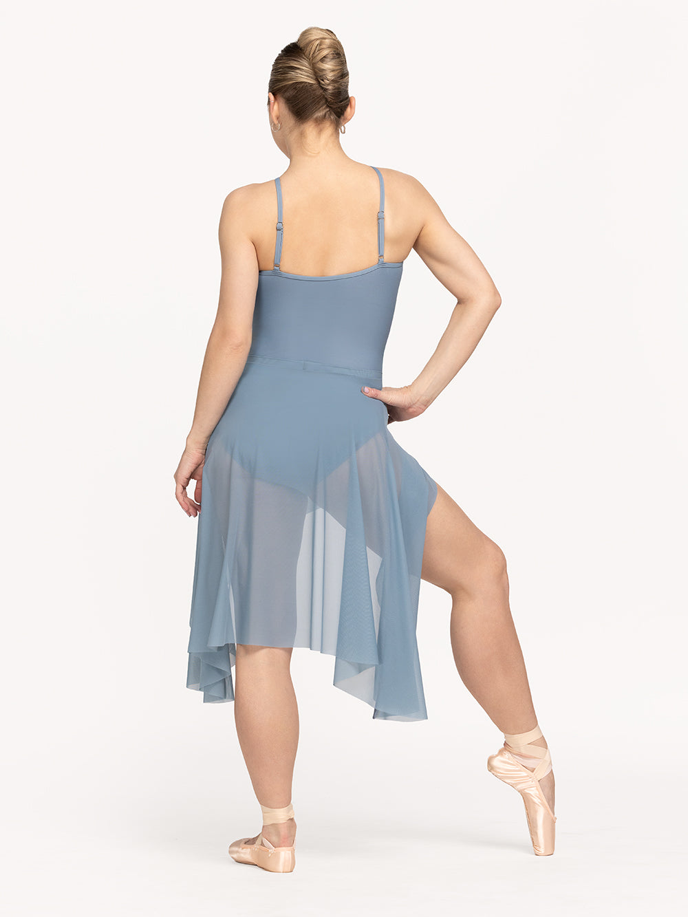 Eleve Dancewear Dragonfly Short Skirt in Light Jean Mesh print color, back view of dancer posing